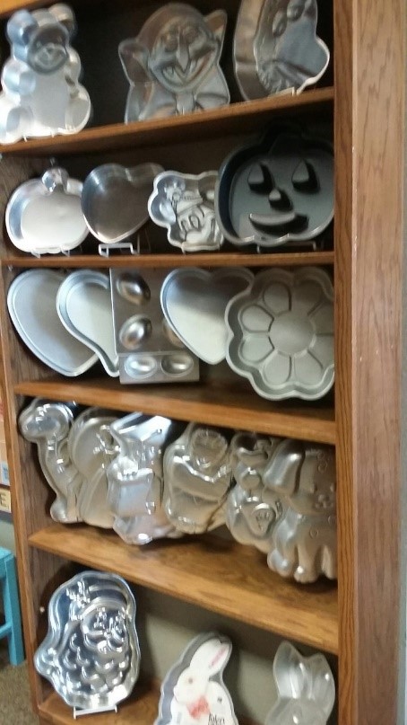 cakepans2.jpg